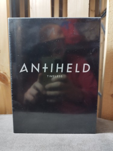Timeless antiheld - timeless,